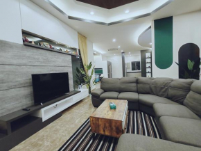 Luxury Semi D Gunung R by Irainbow